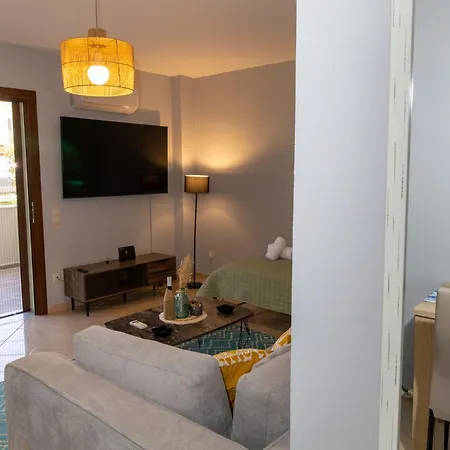 Lixourious * Lixouri